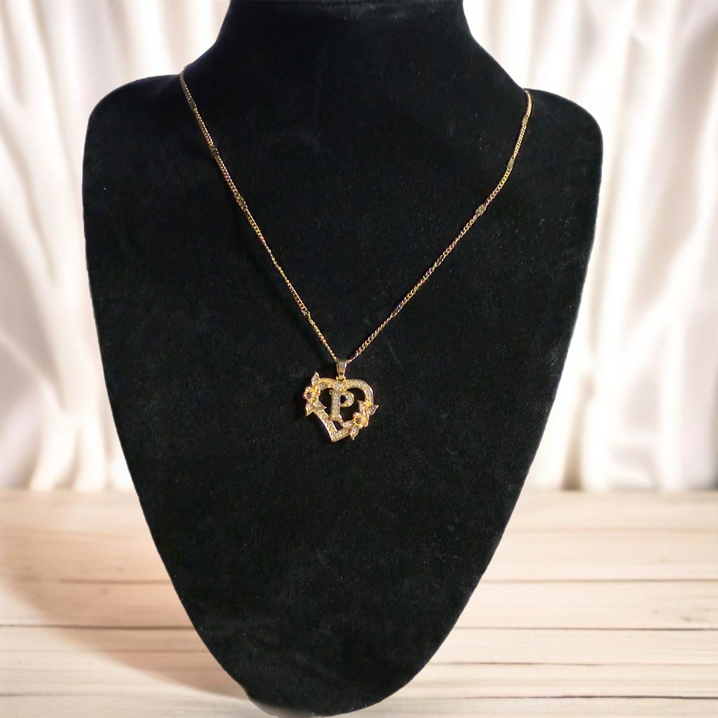 Gold heart initial pendant necklace