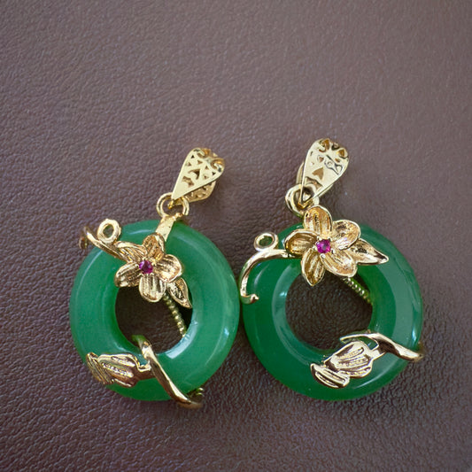 Jade Flower Donut Necklace