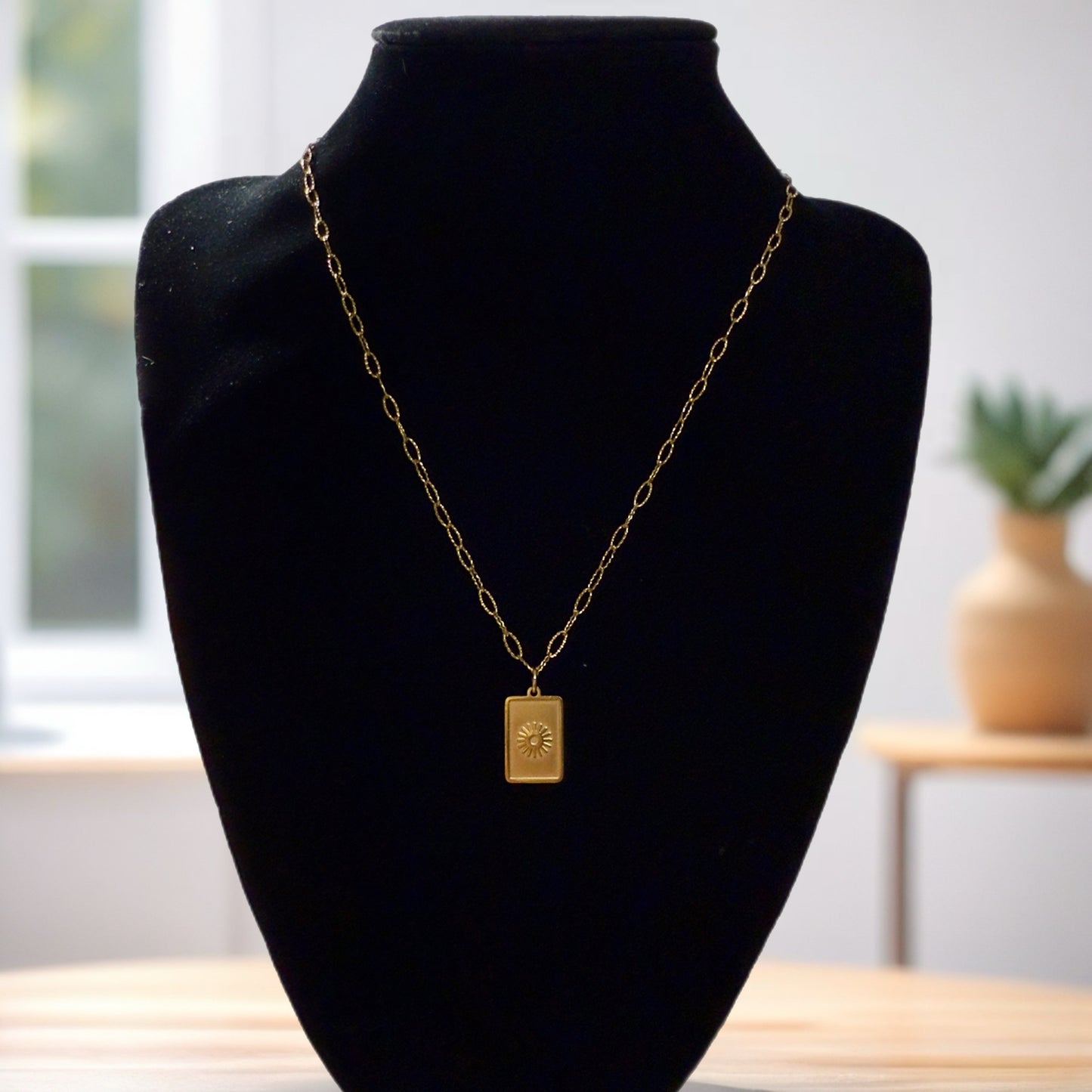 Gold Divine Necklace collection