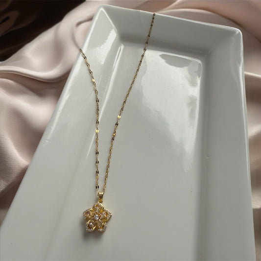 Gold Flower Pendant Necklace