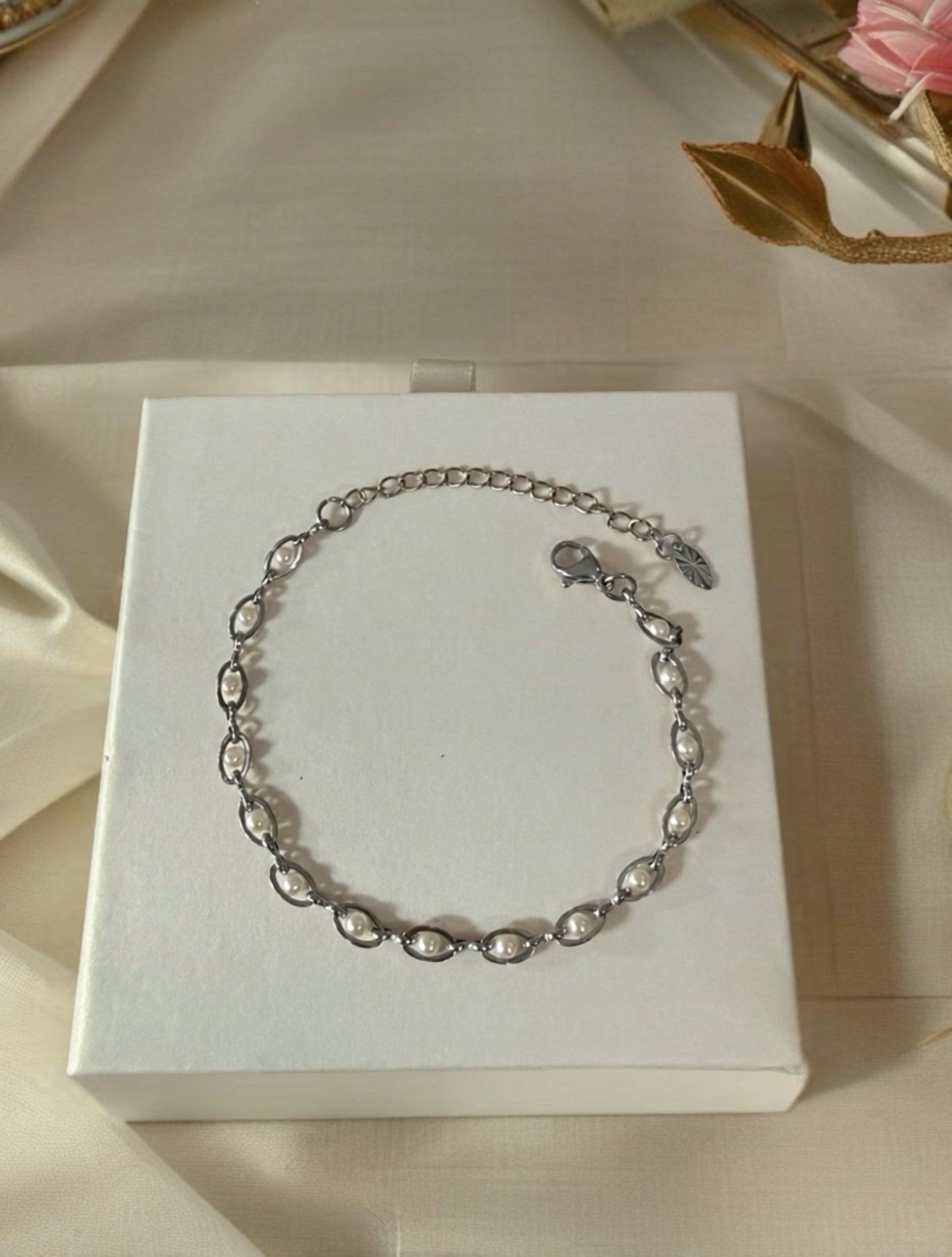 Pearlanee Bracelet & Anklet