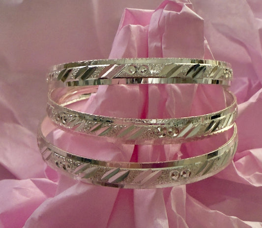 Apsara Bangles (Set of 3)